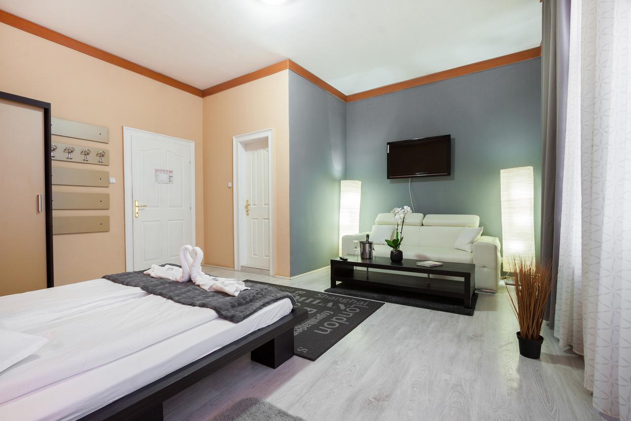 Szilagyi Hotel&Restaurant Gheorgheni  Dış mekan fotoğraf